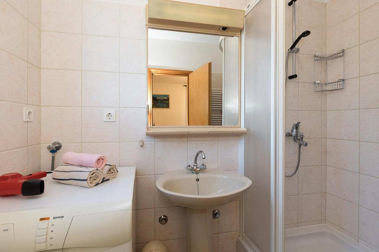 Apartment Stefano Vrh  Экстерьер фото